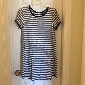 Market & Spruce Navy Britta T-shirt Dress